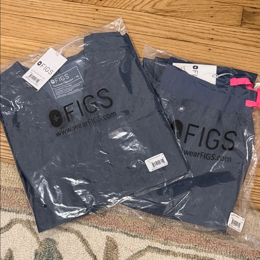 Figs Deep Blue Denim Scrub Set brand new XS
